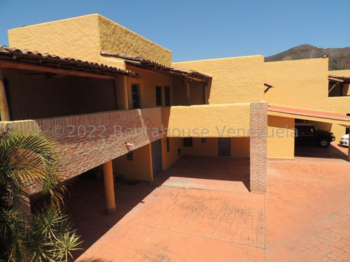 Townhouse En Alquiler Ubicado En Altos De Guataparo Valencia Carabobo 23-24556, Eloisa Mejia