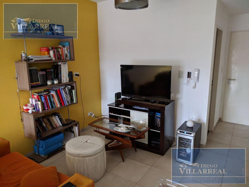 Imagen 3 de 12 de Departamento - Ramos Mejia - 3 Ambientes - Amplio - Terraza - Balcon - Lavadero - Apto Credito