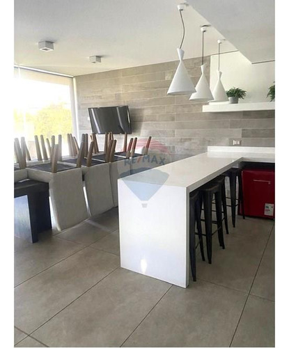 Arriendo Departamento En Independencia