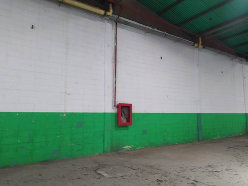 Imagen 8 de 11 de Johanna Castillo Alquila 04145951217 Galpon En La Zona Industrial