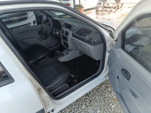 Renault Clio Ii Campus 2015 Mt 1200cc