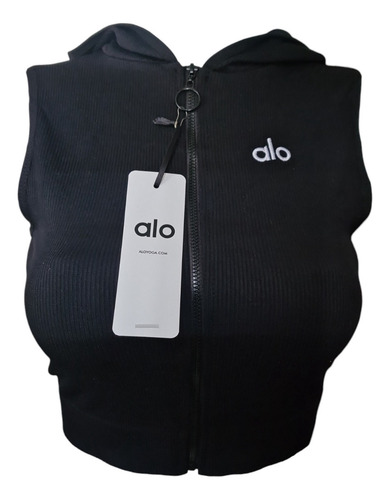 Blusa Cierre Al Frente Con Gorro