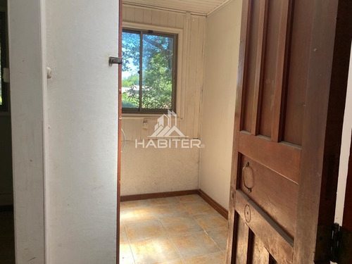 Casa En Venta De 5 Dorm. En Los Angeles