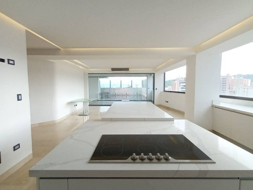Imagen 8 de 28 de Leal Pérez Vende Penthouse Duplex En Sabana Larga Sevilla Real Torre A