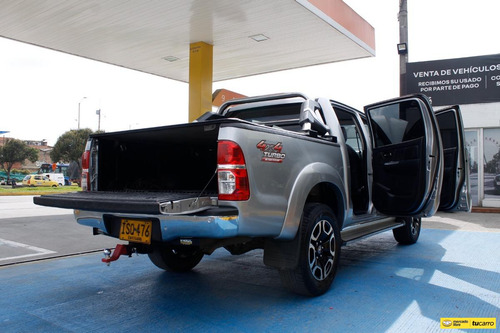 Imagen 14 de 25 de Toyota Hilux Vigo Srv