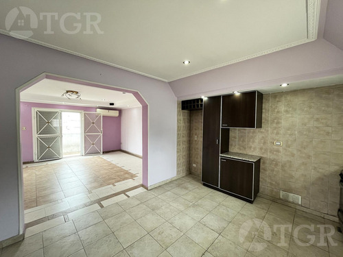 Casa Multifamiliar En Valentín Alsina