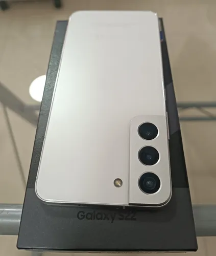 Samsung Galaxy S22 256gb Color Blanco (Usado)