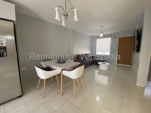 Valeria Chong Casa Alquiler Cabudare Lara Avenida Intercomunal Oportunidad Residencial Economico Código Inmobiliaria Rent-a-house 25-18352