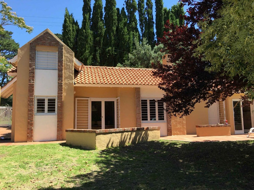 Imagen 2 de 13 de Casa En Sierra De Los Padres Alquiler Todo El Año 2021!!!