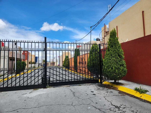 Casa En Venta En Privada Santa Matilde