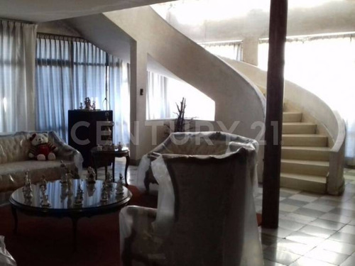 Venta De Casa, Ideal Para Inversionistas, Esquina En Blvd 5 De Mayo (centro),