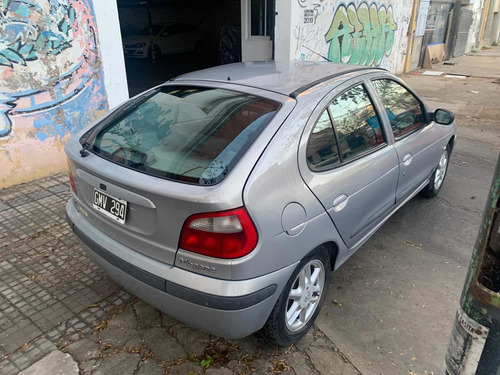 Imagen 3 de 7 de Renault Megane 2007 1.6 Bic Pack Plus