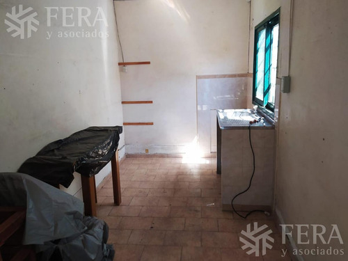 Imagen 5 de 9 de Venta De Galpón En Villa Dominico (28547)
