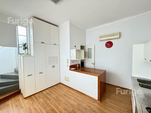 Venta. Departamento Planta Alta De 3 Dormitorios Con Terraza