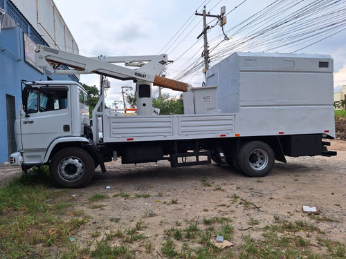 Cesto Aéreo Locação Mensal Mercedes Benz 1718 Ano 2012