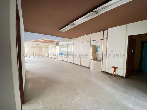Imagen 5 de 25 de Edificio En Venta La Urbina Jesús Enrique Díaz 22-22676 Caracas