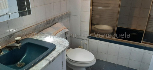 Venta De Bello Apartamento, En San Bernardino. Mls 24-18189. Mjs.