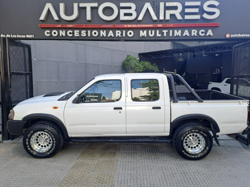 Nissan NP300 2.5 Cabina Doble 133cv 4x2