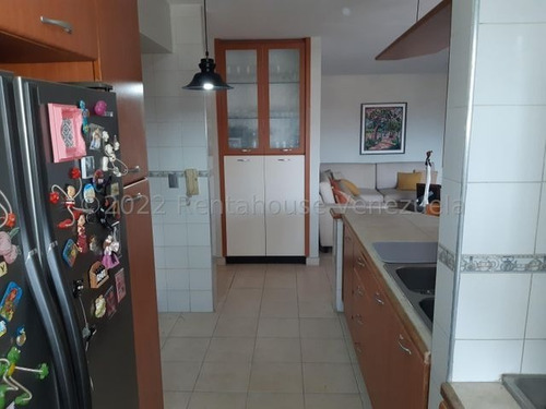 Imagen 19 de 30 de Apartamentos En Venta Este De Barquisimeto, Cod # 23-8881 Excelente Ubicación, Negociable! Mas Información Comunícate 412-1498654 Katty Vasquez Rentahouse. Moderno, Oportunidad, Conservado, Amplio !!