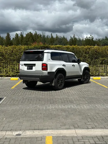 Toyota Prado First Edition 2.4l