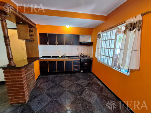 Venta De Ph 3 Ambientes Con Cochera En Wilde