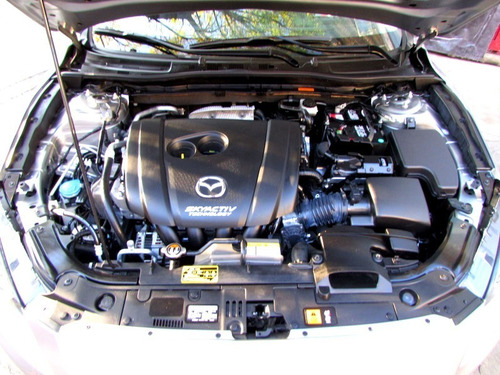 Mazda 3 Hb S Grand Touring 2.5 2016