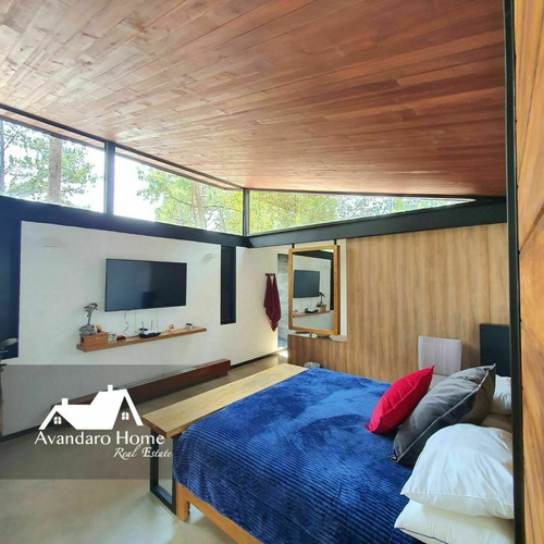 Casa En Venta, Cerro Gordo , Valle De Bravo.