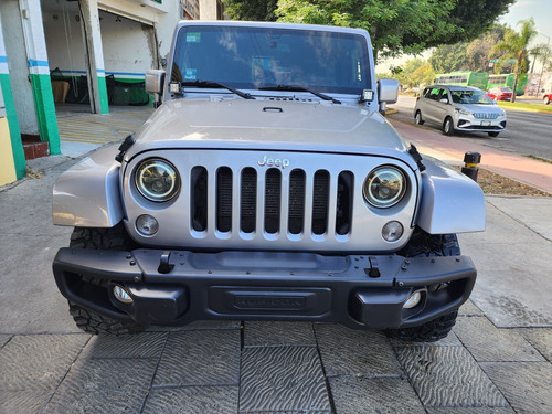 Jeep Wrangler 3.6 3p Sahara 4x4 At