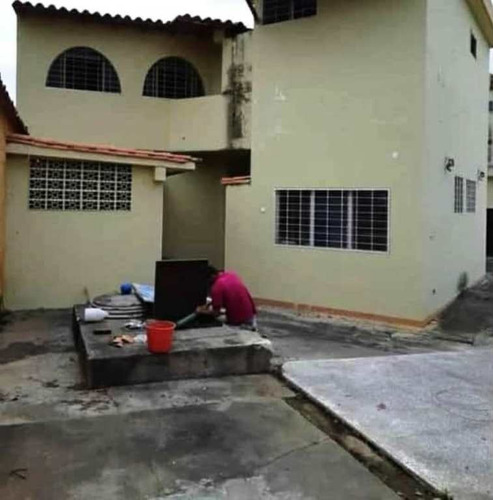 Imagen 4 de 16 de Oferton Casa Quinta, Altos De Barinas, 640 M2 Construcción