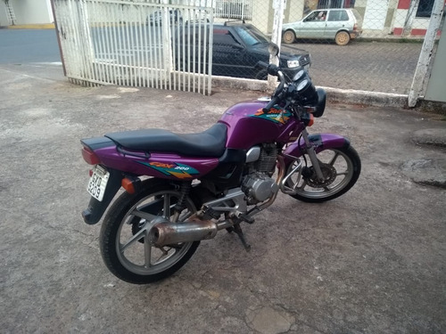 Imagem 2 de 5 de Honda Cbx