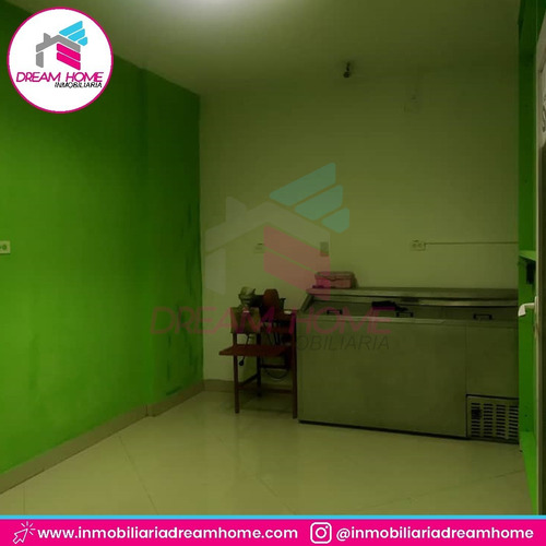 Imagen 6 de 12 de Casa Con Local Calle Negro Primero, Centro - Santa Teresa Del Tuy