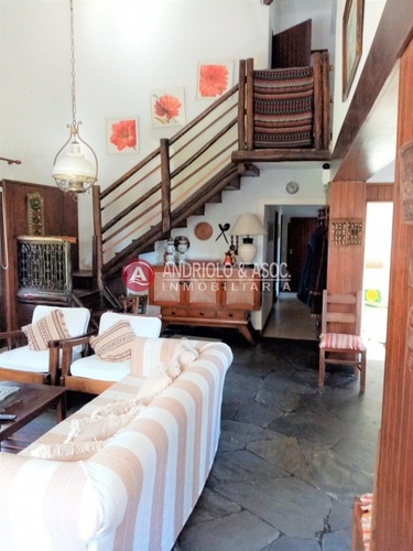 Casa En Punta Del Este, Mansa- Ref: 6820