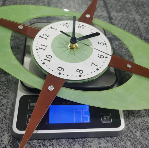 Reloj Artesanal En U Con Adorno De Estilo Nostálgico Geo 421