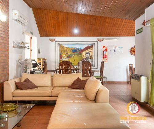 Casa En Zona Centro Salta Frente Teleférico