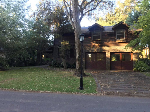 Casa En Venta Abril Club De Campo- Hudson/berazateguiexcelen
