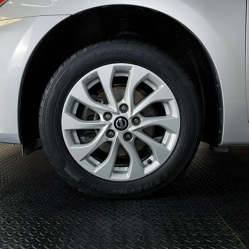 Nissan Sentra 1.8 Sense Cvt