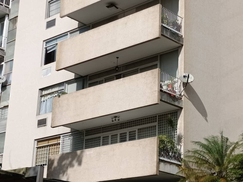 Se Vende Pent-house En La Urbanización Colinas De Bello Monte 216 M². Jl