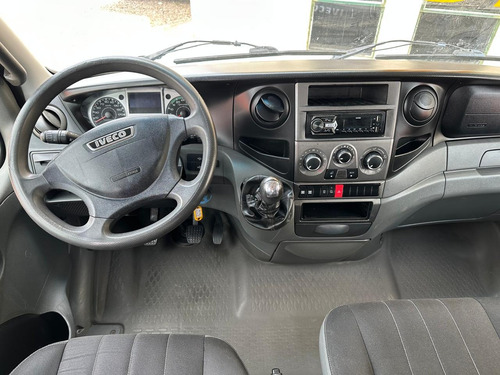 Iveco Daily 35s14 Cab. Dupla Completa - Covelp Americana