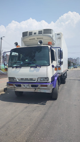 Chevrolet Ftr Lwb 7100cc Mt 4x2