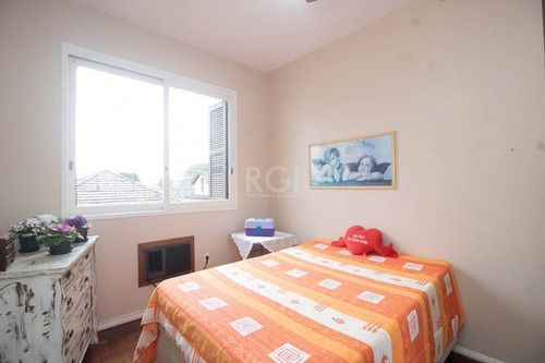 Casa Em Santa Tereza Com 3 Dormitórios - Ot7664