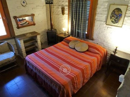 Kaaguy Porá En Villa Serrana