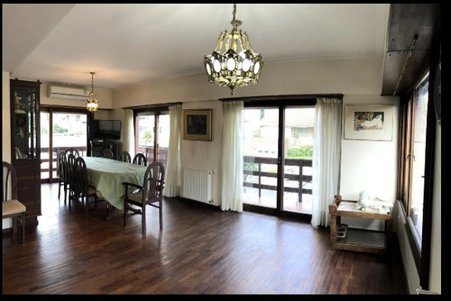 Imagen 3 de 18 de Departamento 4 Ambientes Con Dependencia - 2 Cocheras - Alvear 2200