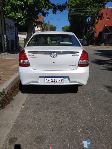 Imagen 13 de 15 de Toyota Etios Xls At