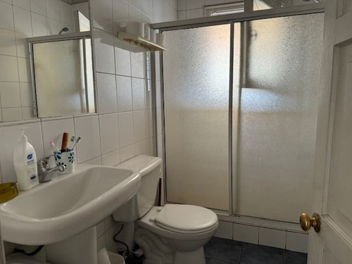 Casa En Venta De 7 Dorm. En Ñuñoa