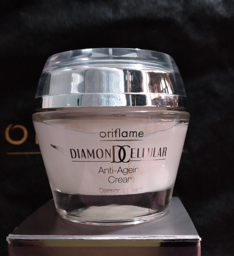Imagen 1 de 3 de Crema Facial Antiedad Diamon Cellular Oriflame