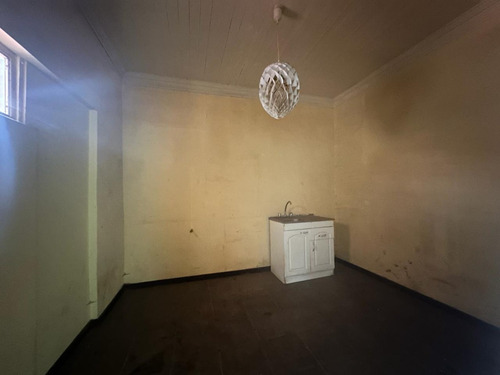 Vendo Casa Con Amplio Terreno, 200mts Plaza Armas - Chillán