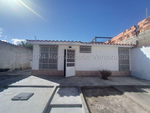 Casa En Venta En Cagua Urb Corinsa Rah 24-16899 Meglisf