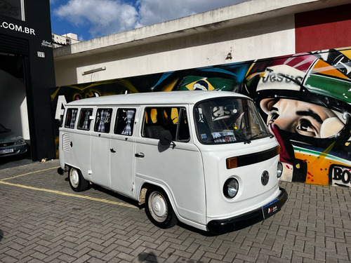 Kombi Clipper Bem Conservada