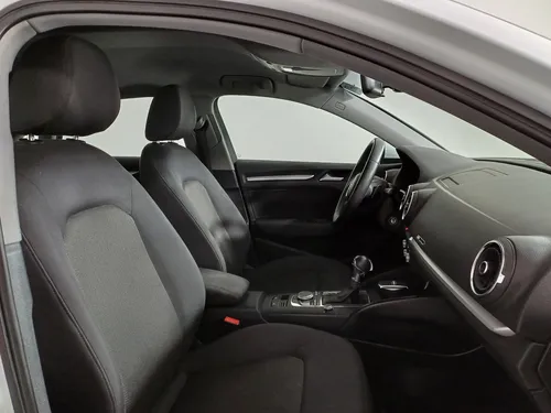 Audi A3 1.4 35 TFSI DYNAMIC DCT