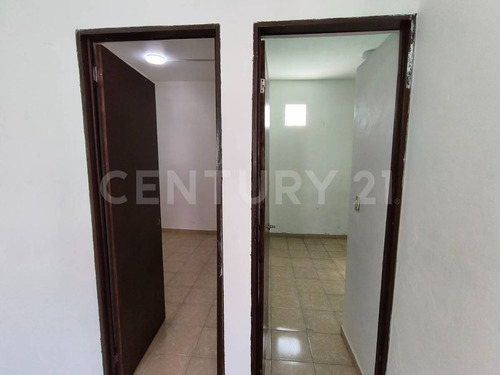 Casa En Venta Con 2departamentos Cerca Metro Ecatepec, Col Fuentes De Aragón